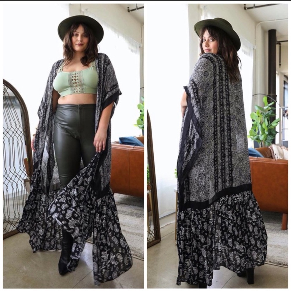 The PAISLEY Print Yukata Duster